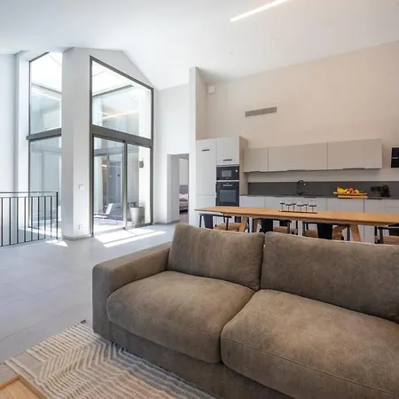 Les Orangers Apartment