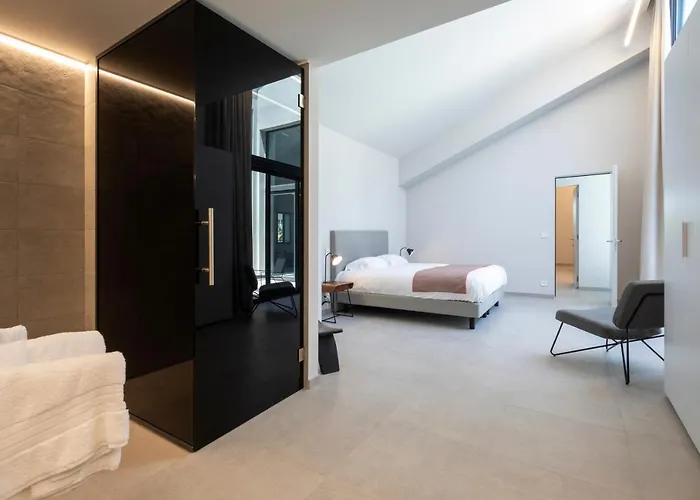 Les Orangers Apartment *